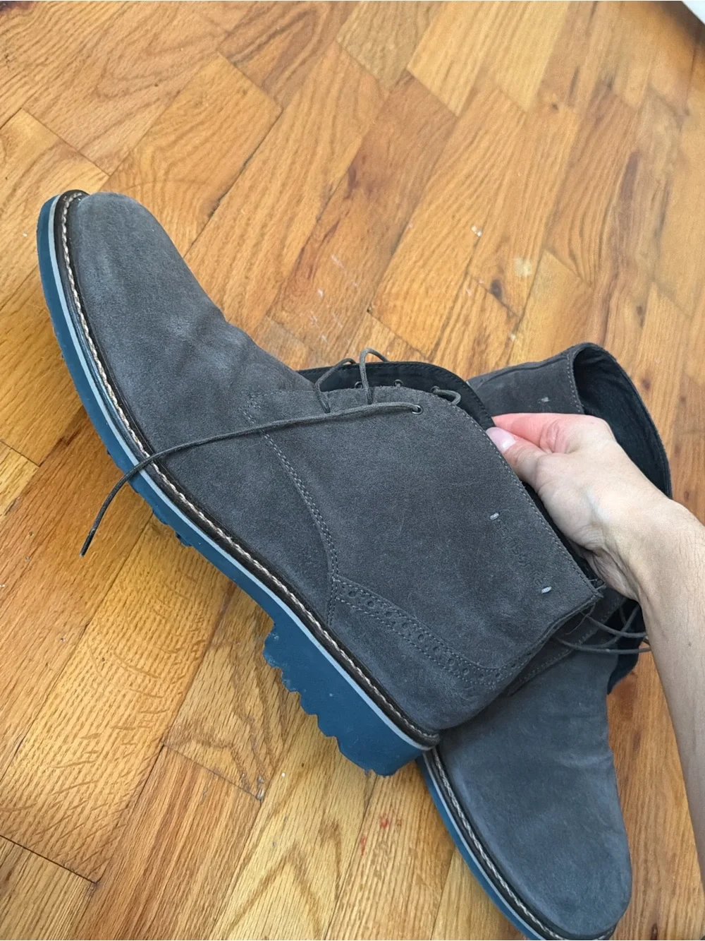 Samsonite Men's Charcoal Suede Desert Boots